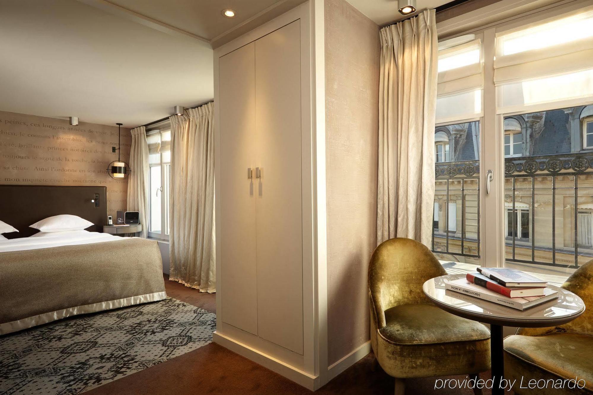 Le Pavillon Des Lettres Hotell Paris Exteriör bild